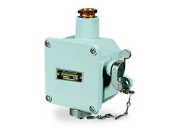 Switched interlocked sockets (UNAV). Palazzoli