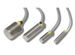 Metal inductive sensors with metal detection head. M8, M12, M18, M30