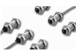 Through-beam photoelectric sensors M12 with transistor output. Sensing range 20 m