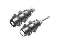 Metal ultrasonic sensors with 1 analog output. Sensing range: 40 - 300 mm , 80 - 800 mm