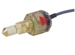 Plastic optical level sensors with modulated infrared light for non-conductive liquids. Carlo Gavazzi